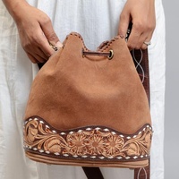 Sac à bandoulière en treillis de diamant à la mode de concepteur enveloppe motif de couette en cuir usiné à la main fermeture éclair portable à la mode pour le printemps