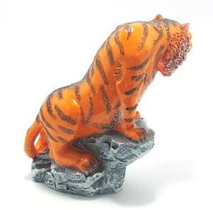 Estatuas de tigre asiático hechas a mano de Vietstyle Workshop, resina para decoración del hogar directamente de Vietnam - Product Image 4