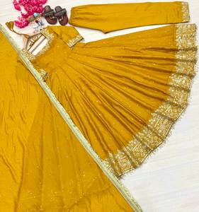 ชุดเดรสยาวทรง Anarkali แบรนด์ HENIXA CREATION ผ้าไหม Pur Vichitra ปักลายอย่างประณีต ทรงเข้ารูป แห้งเร็ว เหมาะสำหรับงานแต่งงานสำหรับผู้หญิง - Product Image 3