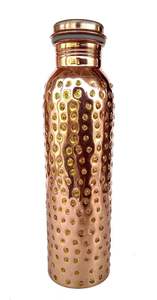 Ensemble cadeau de bouteille d'eau en cuivre pur martelé de luxe avec deux gobelets, bouteille à boire ayurvédique pour la maison et la salle à manger - Product Image 3