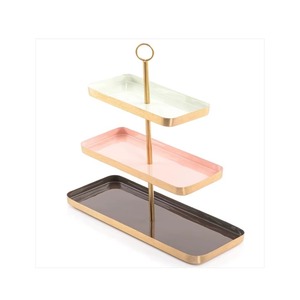 Moderno Soporte Rectangular de 3 Niveles para Postres con Marco Metálico en Tono Dorado y Bandejas en Tonos Pastel para Cenas en Casa y Recepción de Invitados, de la India - Product Image 1