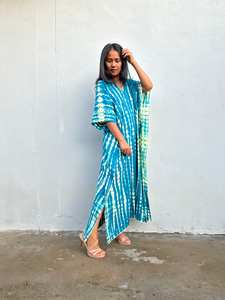 Kaftan bleu aqua tie-dye, robe de plage confortable pour les vacances à la plage - Product Image 4
