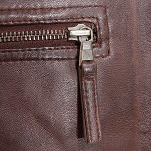 Chaqueta de Cuero Vacuno Personalizada OEM al Mejor Precio para Hombre, Estilo Urbano, Ropa de Invierno para Actividades al Aire Libre - Product Image 6