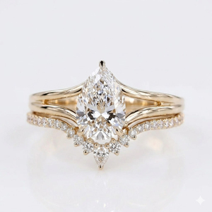 Ensemble de bagues de fiançailles en diamant de laboratoire poire de 2,45 carats, en or 14 carats, avec solitaire à tige fendue et alliance courbée, ensemble de bagues de mariée style tiara - Product Image 1