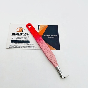 Pince à épiler en acier durable, design cœur, pour cils, volume, avec impression de logo personnalisé, collection de Noël - Product Image 5