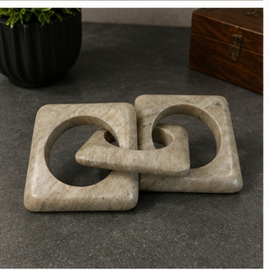 Sculpture en marbre blanc à maillons de chaîne, décoration de table moderne, ornement en pierre artisanal pour salon et mariage - Product Image 2