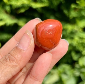 คริสตัลแจสเปอร์สีแดงคุณภาพพรีเมียมแบบขายส่งจำนวนมาก งานแฮนด์เมด ตกแต่งบ้านสวยงามตามหลักฮวงจุ้ย ขัดเงาอย่างดี ใช้สำหรับบำบัดรักษา - Product Image 2