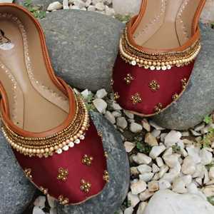 Zapatos de Moda Khussa para Mujer, Zapatos Planos Tradicionales Pakistaníes Bordados a Mano, Calzado Cómodo para Fiestas, OEM ODM - Product Image 3