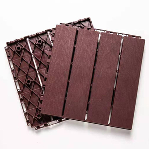 Dalles de terrasse en bois plastique pour extérieur, installation facile - Product Image 1