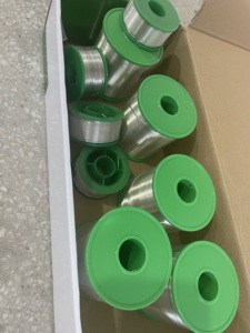 Độ tinh khiết cao 63/37% 60/40% 40/60% thiếc chì hàn dây với Rosin lõi 0.8mm 1.0mm 1.5mm dây hàn nhà máy Nhà cung cấp - Product Image 3