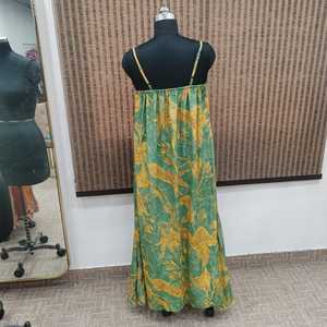 Robe longue bohème à imprimé floral pour femme, bretelles spaghetti, coupe classique, viscose et polyester tissés, taille élastique, décontractée pour l'été - Product Image 2