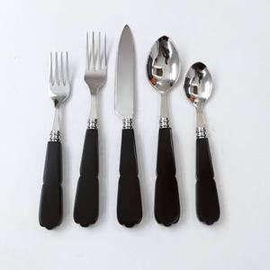 Ustensiles de salle à manger raffinés en acier inoxydable 5 pièces avec poignées noires délicates Argenterie de style américain élégant - Product Image 6