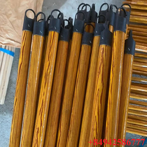 Balai en bois écologique vietnamien SSK GLOBAL, design ergonomique, construction durable pour le nettoyage des toilettes et des meubles, portable - Product Image 3