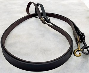 Correa para Perro de Cuero de Grano Completo Hecha a Mano, Duradera y Elegante, Accesorio para Pasear de 4 y 5 pies - Product Image 1