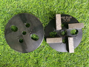 Disque de meulage diamanté robuste HGP 4 barres, 4 pouces, avec plaque en alliage pour le nivellement des sols en béton et le décapage de revêtements, grains 16, 30, 60 - Product Image 4