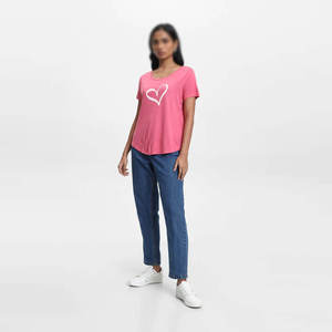 Camiseta Corta Oversize de Algodón Suave 180GSM al por Mayor para Mujer, Camisetas Básicas Lisas con Estampado Personalizado de Alta Calidad - Product Image 6