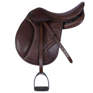 Selle de cheval en cuir traditionnelle élégante, conçue pour le confort du cheval, la stabilité du cavalier et une distribution équilibrée du poids. - Product Image 2