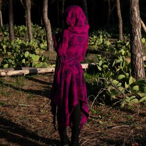 Robe à capuche tie-dye Elven Pixie, tenue de festival bohème, robe d'été légère et fluide pour femmes - Product Image 4