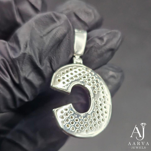 Collier tendance plaqué rhodium avec pendentif lettre C en moissanite, aspect diamant scintillant, cadeau bijou ton argent - Product Image 2