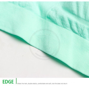 Soutien-gorge de sport élégant et simple pour femme avec logo frontal, maintien élevé, léger, écologique et respirant pour la gym, l'entraînement et l'exercice - Product Image 5