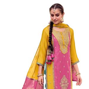 Dernier costume de travail à broderie chinnon lourde avec pantalon en soie Dupatta pour les mariages Vente exclusive de vêtements indiens et pakistanais en ligne - Product Image 1