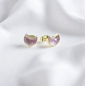 Boucles d'oreilles clous en améthyste naturelle 6x8mm en forme de croissant de lune, en argent sterling 925 plaqué or, serties clos, bijoux de mode pour femmes, vente en gros - Product Image 5