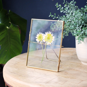 Cadre photo décoratif en verre transparent finition or pour table, avec fleurs pressées, décoration de table, articles de décoration intérieure, prix de gros - Product Image 1