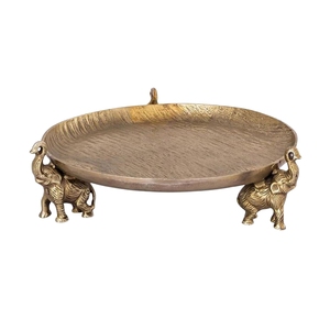 Plateau de service rond en bois artisanal avec bordure incrustée rayée – Plateau décoratif pour table et décoration de Noël - Product Image 2