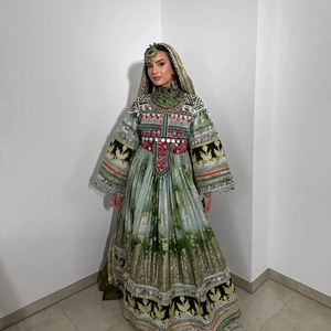Vestido Afgano Tradicional Real, Color Sólido Brillante, Vestido Kuchi Afgano con Bordado Geométrico, Dupatta a Juego, Vestido Kuchi Afgano - Product Image 3