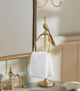 Exclusivo Soporte Artístico para Toallas de Latón que Crea una Fuerte Impresión Decorativa en Baños de Lujo y Entornos de Hostelería - Product Image 5