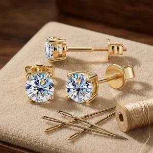 Pendientes de tuerca de moissanita con engaste de bisel de corte brillante clásico de 3mm-10mm, de plata de ley 925 chapada en oro y rodio, certificados VVS, de lujo - Product Image 3