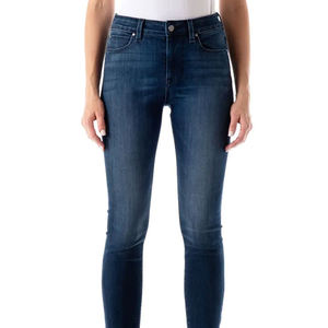 Jeans de mezclilla de lavado medio para mujer, cómodos, elegantes y casuales, venta al por mayor OEM - Product Image 6