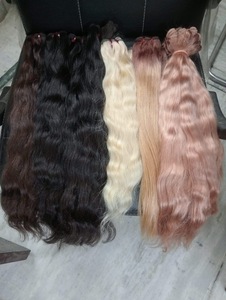 Extensiones de Cabello Remy de Lujo de Origen Sureño Indio, Doble Trama a Máquina, Doble Grosor, Cabello Humano Natural Virgen de Templo Indio con Ondas Sueltas - Product Image 4