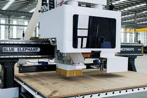 Routeur CNC pour bois à chargement automatique 2130 2030 ATC, machine de production de portes de meubles et d'armoires avec changement d'outil automatique - Product Image 3