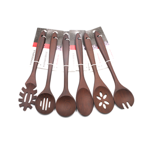 Juego de cubiertos de madera de acacia, mango, pino, madera roja y otras maderas disponibles con diseño personalizado por M.I.G. EXPORTACIONES. - Product Image 4