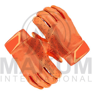 Gants de football américain 100 % haute qualité, confortables, personnalisables avec votre propre logo, impression silicone, pour entraînement sportif. - Product Image 6