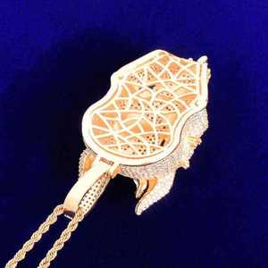 Elegante Colgante de Calavera de Plata de Ley 925 con Moissanita VVS Personalizada, Esqueleto de Diablo con Incrustaciones, Joyería de Lujo Unisex Estilo Hip Hop - Product Image 3