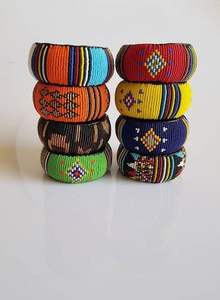 Bracelet large en perles de verre de style ethnique africain traditionnel, fait main, motif Maasai, accessoire de bijoux pour femmes - Product Image 6