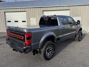 Ford F-250 Super Duty 2024, Limpio y Confiable, Cabina Doble, 4x4, Híbrido Turbo, Asientos de Cuero, Neumáticos R15 - Product Image 2