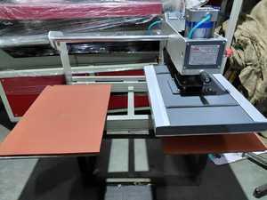 เครื่องรีดร้อนแบบอัตโนมัติสำหรับงานซับลิเมชั่นบนเสื้อผ้าและหนัง (16x24 นิ้ว) - Product Image 1
