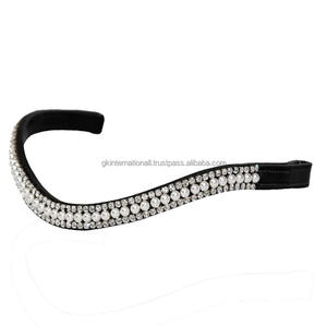 Banda Frontal para Caballo de Cuero Inglés Negro con Forma Curva Decorativa con Cristales Transparentes y Perlas, en Oferta - Product Image 4