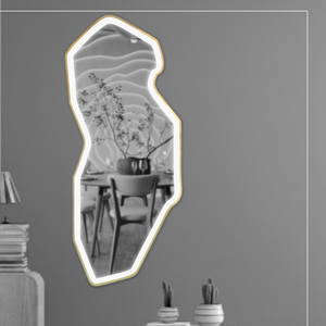 Eleve el estilo de su interior con el lujoso espejo S S PVD de forma irregular, una combinación perfecta de arte moderno y funcionalidad. - Product Image 1