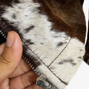 Chaqueta de Cuero de Piel de Vaca de Alta Calidad, Material Suave y Flexible, Acabado Natural, Prenda Exterior Elegante, Moderna y Cálida - Product Image 4