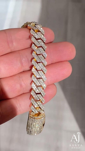 สร้อยข้อมือคิวบันลิงค์แบบ Iced Out ประดับมุกน้ำจืดและมอสซาไนต์ ชุบทองคำขาว/ทองคำ บนเงินแท้ 925 เครื่องประดับฮิปฮอปสำหรับงานปาร์ตี้หรือเป็นของขวัญ - Product Image 2