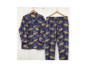 Conjunto de pijama de algodón floral hecho a mano, estampado a mano, estilo indio, vestido de algodón, regalo para ella. - Product Image 1