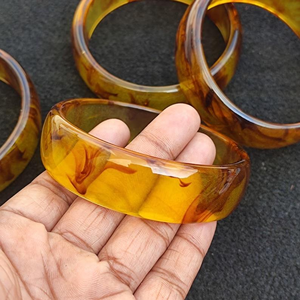 Brazalete de Resina de Diseño de Alta Calidad, Última Tendencia de Moda Vintage, Personalizable en Color y Talla para Mujer, Certificado IGI, Estilo Romántico - Product Image 4