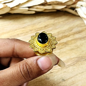 แหวนดีไซน์ใหม่ล่าสุดสไตล์โบโฮ ออนิกซ์ วงทองเหลืองลายชนเผ่า ชุบทอง 18k ลายดอกทานตะวัน วินเทจ สำหรับผู้หญิง ขายส่ง/OEM/ODM - Product Image 5