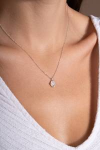 Pendentif en argent sterling fait main avec pierre de lune, pendentif en pierre précieuse naturelle, bijou minimaliste, cadeau pour femme - Product Image 3