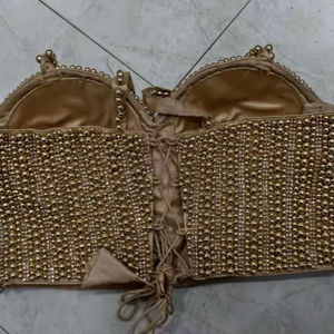 Corset bustier doré tissé respirant orné à la main de perles, strass et perles noires pour mariage d'hiver - Product Image 1