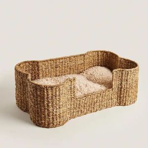 Wholesale Water Hyacinth Pet House with Cute Ear Design Made in Vietnam Factory - Product Image 4